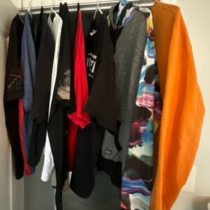 2XL Mens Shirts Lot Of 10 Graphic T’s, Hoodie, Sweatshirt, ESPN, Realtree..